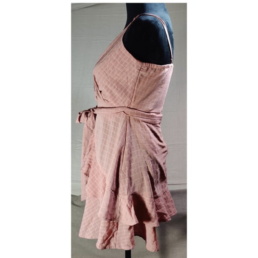 Trixxi Pink Plaid Ruffle Wrap Dress‎ Spaghetti Strap V Neck Tie Waist feminine - Picture 5 of 12
